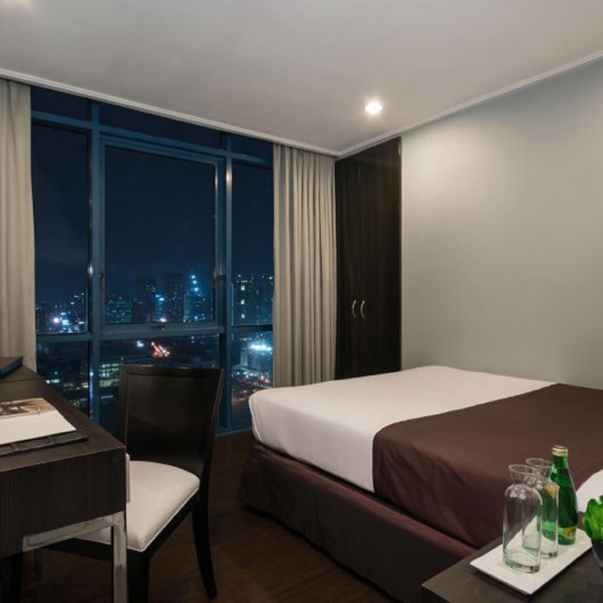 Astoria Plaza Pasig City Exterior foto