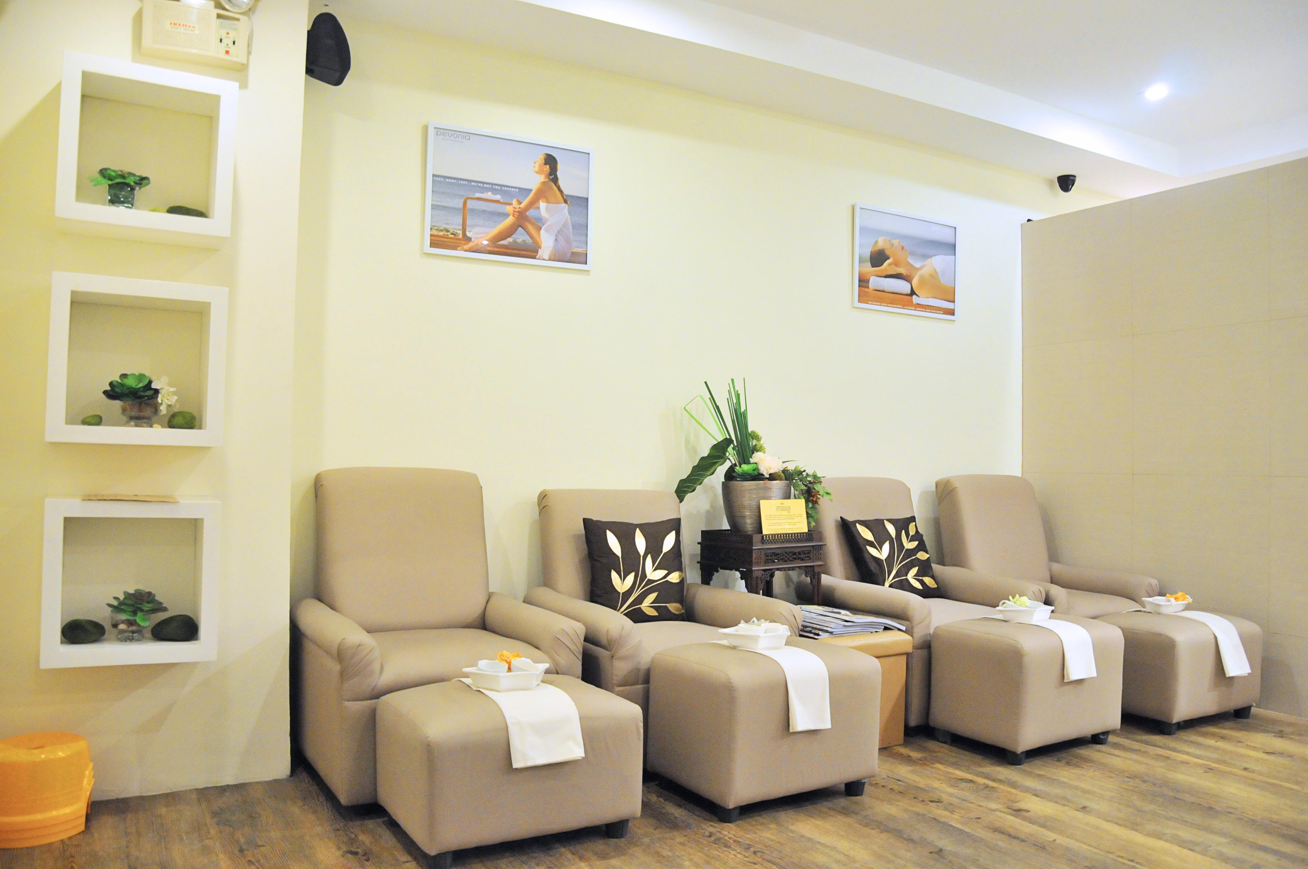 Astoria Plaza Pasig City Exterior foto