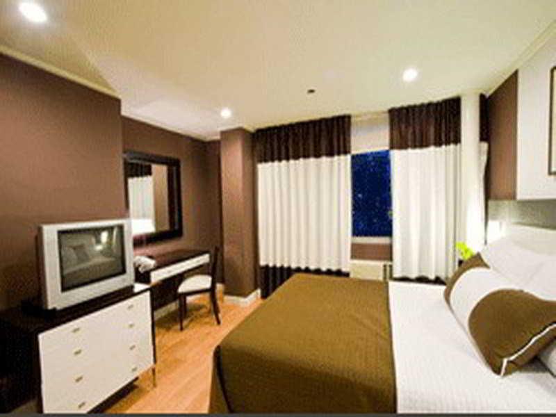 Astoria Plaza Pasig City Exterior foto