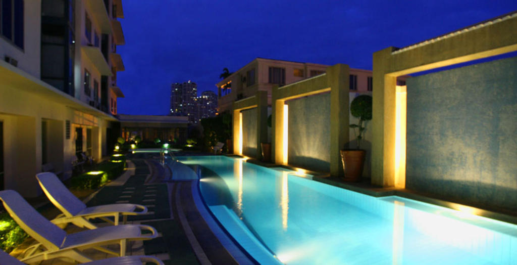 Astoria Plaza Pasig City Exterior foto